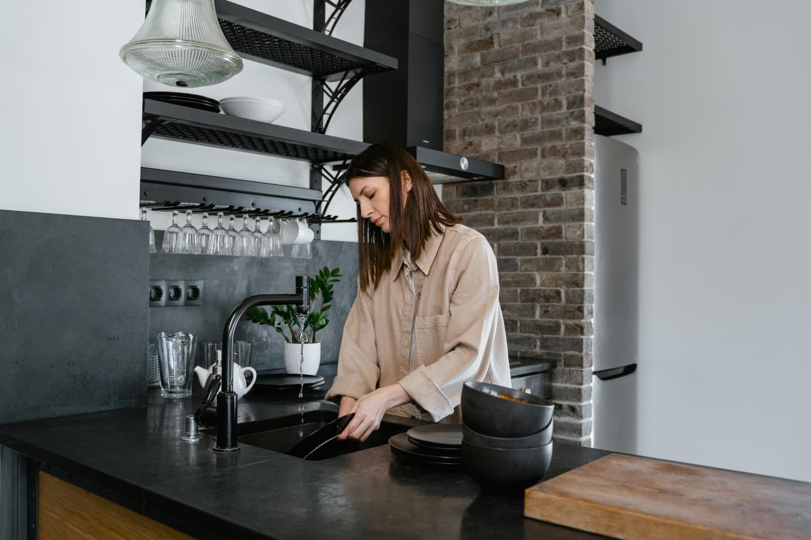 Kitchen Deep Cleaning Dubai That Removes Grease and Odor Fast