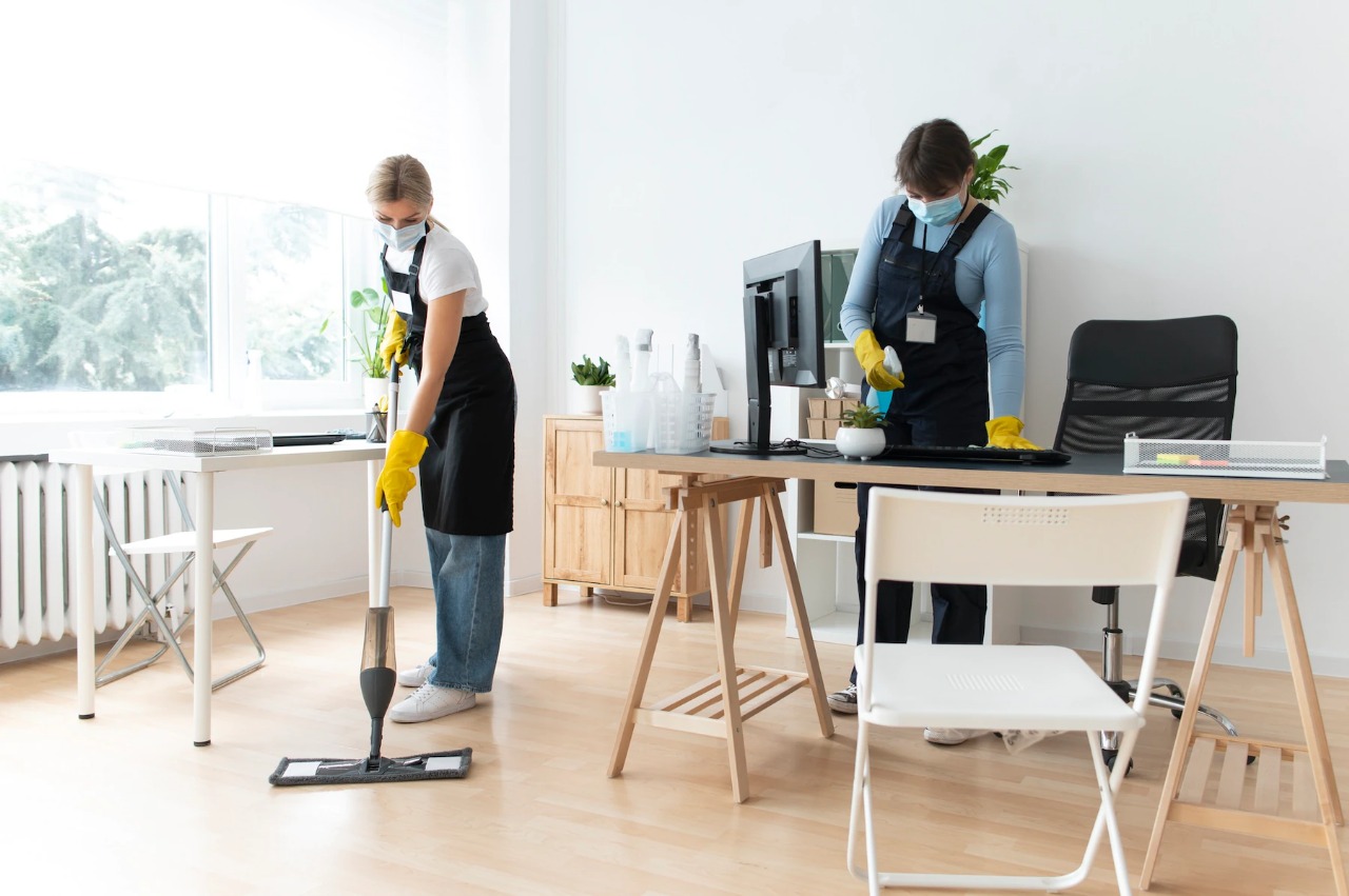Efficient Cleaning Services Near Me for Busy Lives