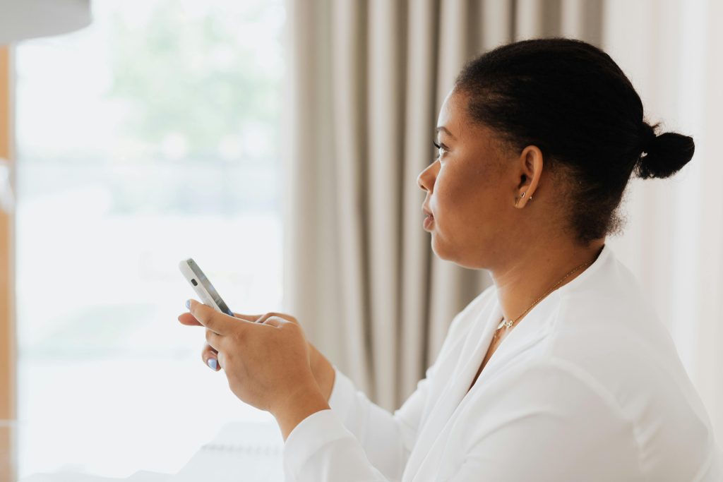 pexels-karola-g-5387173